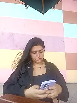 sckarlet1 online show from 03.25.26