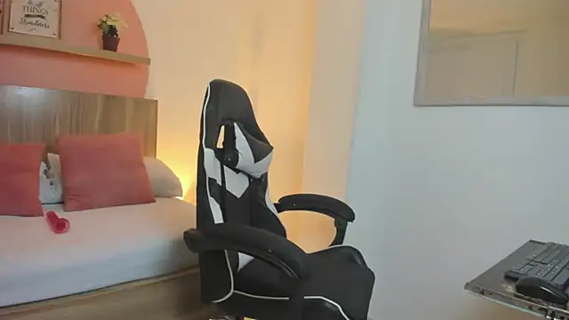 bella dork online show from 03.18.26