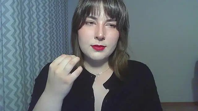 Snapshot of ClaraHard chatting on 06.12.26 ClaraHard online show from 06.12.26