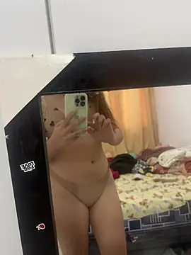 Snapshot of la_rojita069 chatting on 03.25.26 la rojita069 online show from 03.25.26