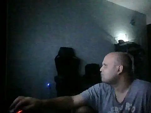 Snapshot of Heavy_RebellxX chatting on 03.05.26 Heavy RebellxX online show from 03.05.26