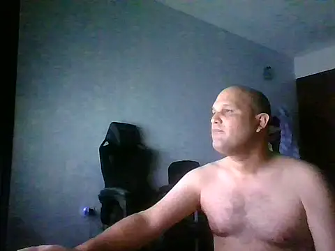 Snapshot of Heavy_RebellxX chatting on 03.15.26 Heavy RebellxX online show from 03.15.26