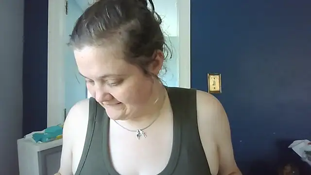 Snapshot of highimmaryjane chatting on 05.16.26 highimmaryjane online show from 05.16.26