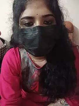 Snapshot of Sunitha28 chatting on 05.17.26 Sunitha28 online show from 05.17.26