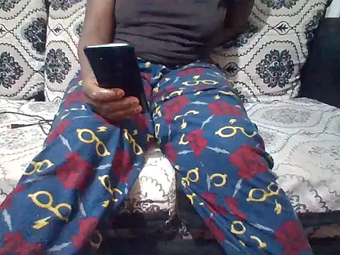 Snapshot of Sexyaryaa chatting on 04.15.26 Sexyaryaa online show from 04.15.26