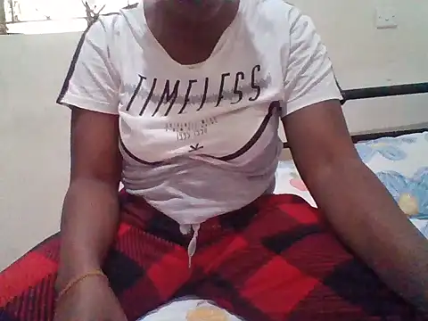 Snapshot of Sexyaryaa chatting on 05.20.26 Sexyaryaa online show from 05.20.26