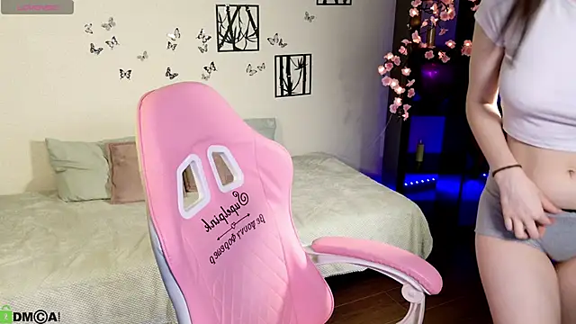 Sugar Kitten12 online show from 04.18.26