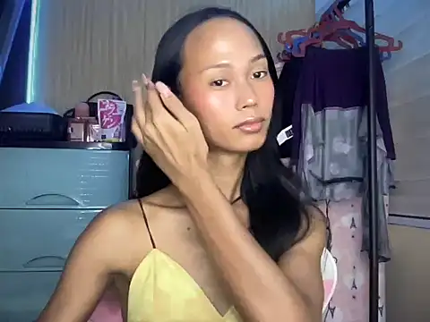 Sunkissed seductress online show from 04.14.26