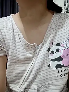 Emi hot1 online show from 03.11.26