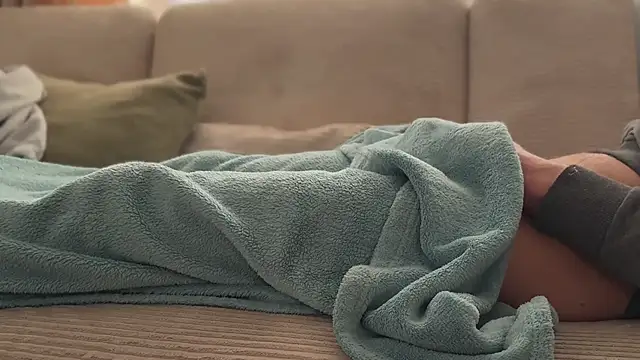 boylouis17 online show from 03.23.26