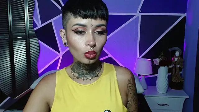 Sol Baker online show from 04.06.26