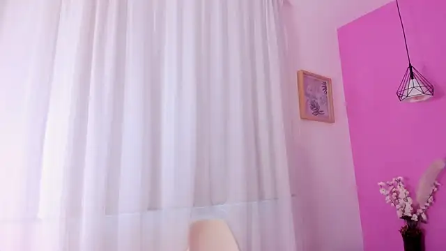 Snapshot of liapinket chatting on 07.14.26 liapinket online show from 07.14.26