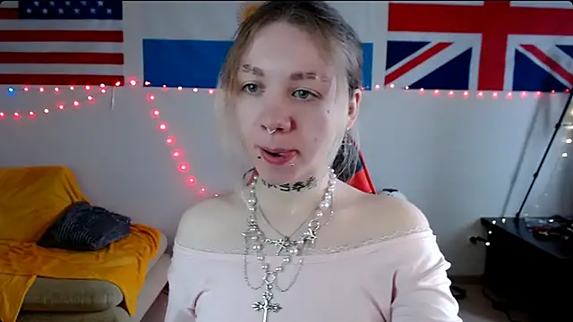 Nica Kawaii online show from 03.12.26