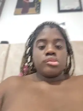 YourLiaa  online show from 03.15.26