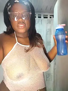 YourLiaa  online show from 05.07.26