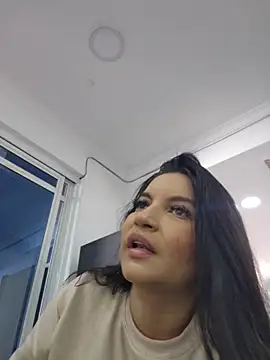 Pretty Julieta online show from 04.02.26