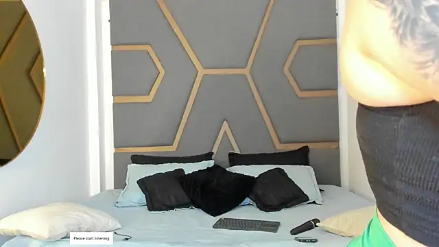 Snapshot of juana_valkiria chatting on 06.19.26 juana valkiria online show from 06.19.26