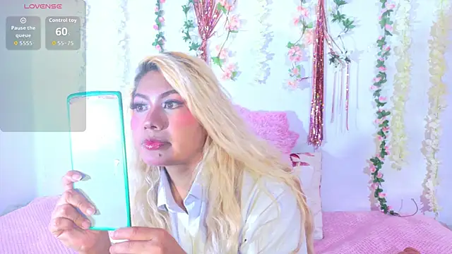 Snapshot of IvonnyBon_gh chatting on 08.08.26 IvonnyBon gh online show from 08.08.26