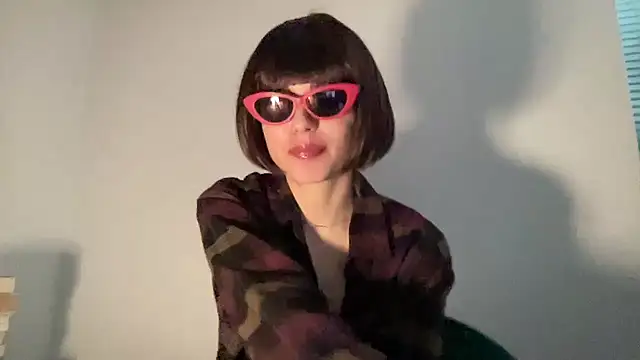 Snapshot of SlowVenomXX chatting on 04.01.26 SlowVenomXX online show from 04.01.26