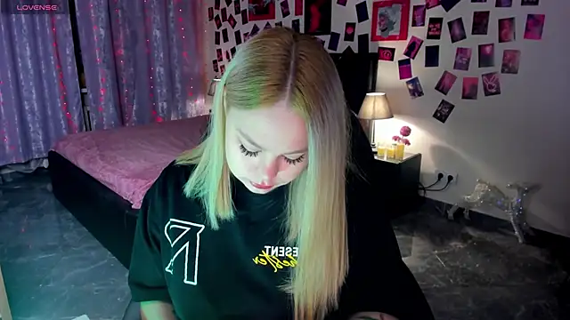 AmeliaMerris online show from 04.02.26