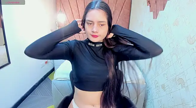 Zoe  Taylor   online show from 04.17.26