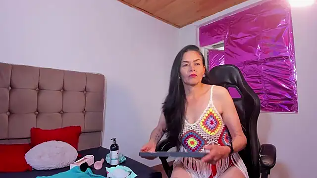 Snapshot of Liz_Grettel chatting on 07.12.26 Liz Grettel online show from 07.12.26