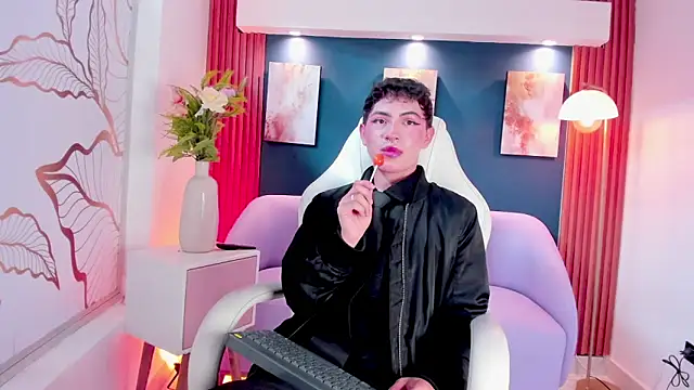 Cristopher Wild online show from 03.19.26