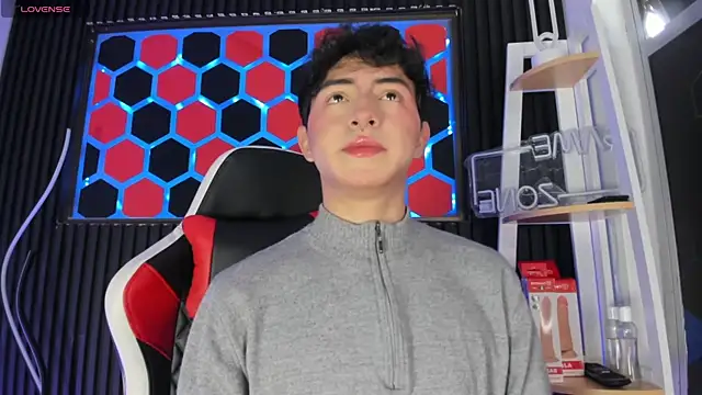 Cristopher Wild online show from 04.22.26