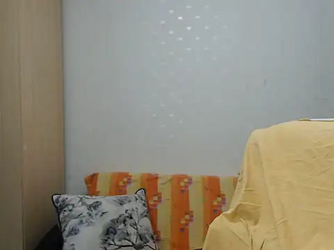 Snapshot of BlondEagleMuscle chatting on 07.17.26 BlondEagleMuscle online show from 07.17.26