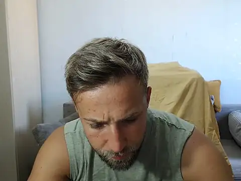 Snapshot of BlondEagleMuscle chatting on 07.29.26 BlondEagleMuscle online show from 07.29.26
