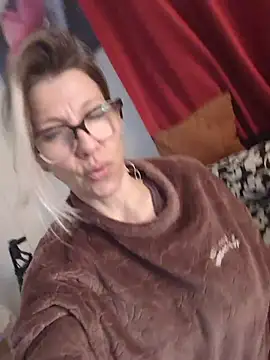 ManuelaX online show from 03.10.26