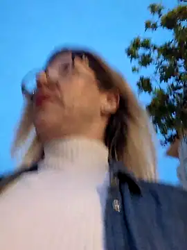 ManuelaX online show from 04.24.26