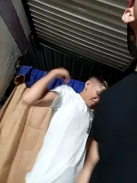 3hornys-straights online show from 03.06.26