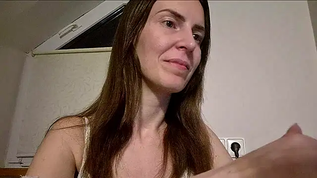 AnnaTight online show from 05.04.26