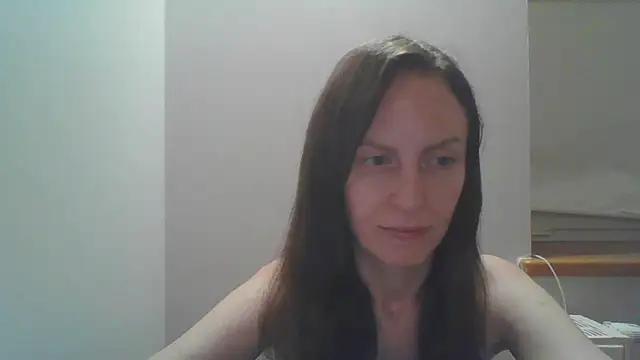 Snapshot of AnnaTight chatting on 06.25.26 AnnaTight online show from 06.25.26