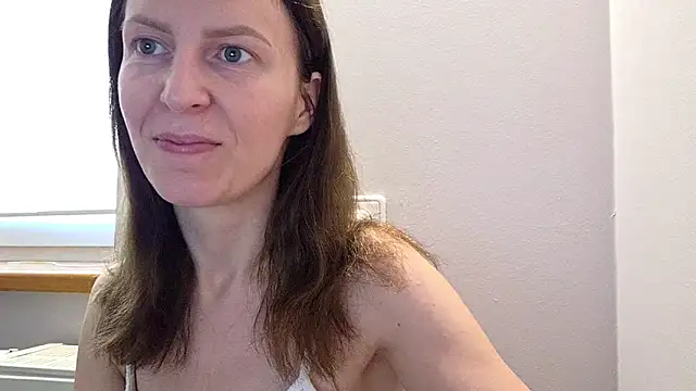 Snapshot of AnnaTight chatting on 06.30.26 AnnaTight online show from 06.30.26