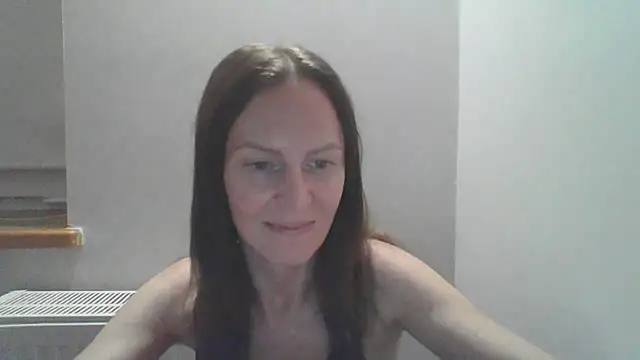 Snapshot of AnnaTight chatting on 06.30.26 AnnaTight online show from 06.30.26