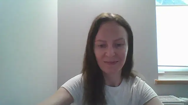 Snapshot of AnnaTight chatting on 07.16.26 AnnaTight online show from 07.16.26