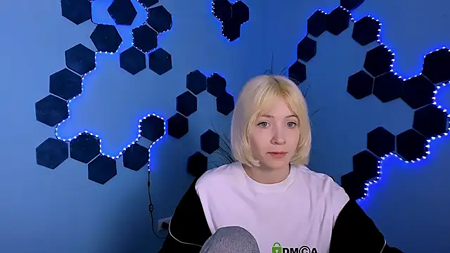  sabrina moore online show from 04.29.26