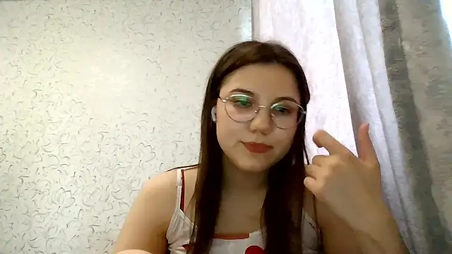 Snapshot of Aurora_Breeze chatting on 06.16.26 Aurora Breeze online show from 06.16.26