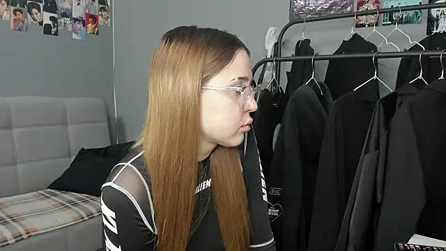 VanessaRosewood online show from 03.29.26