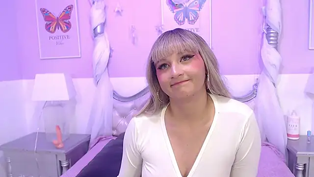 Oriana Larsson online show from 03.18.26