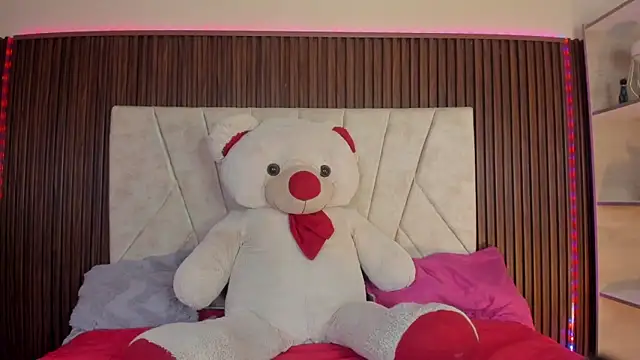 nikkita dragon  online show from 04.26.26