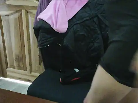 Erin oficial online show from 04.08.26