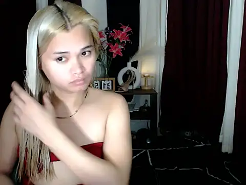Snapshot of SweetyScarlet chatting on 05.16.26 SweetyScarlet online show from 05.16.26