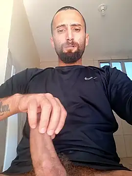 Snapshot of kaetanor chatting on 07.17.26 kaetanor online show from 07.17.26