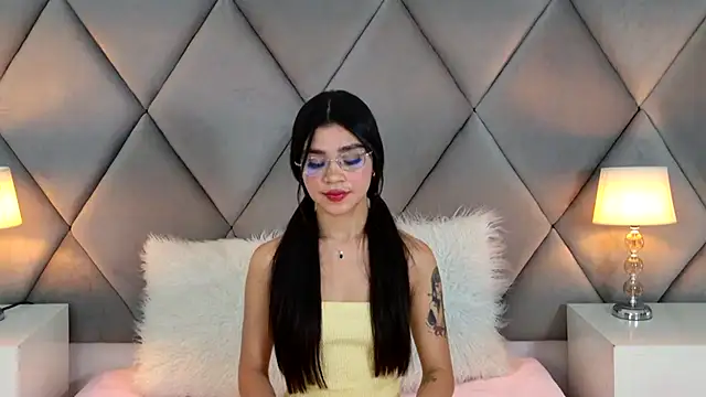 OliviaDiaz online show from 07.13.26