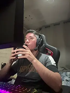 Snapshot of Cr1sXPorn chatting on 03.22.26 Cr1sXPorn online show from 03.22.26