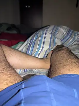 Snapshot of Cr1sXPorn chatting on 04.20.26 Cr1sXPorn online show from 04.20.26