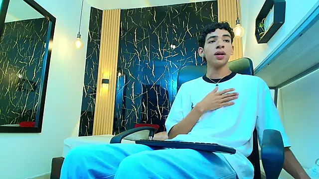 Snapshot of ValeriHot_1 chatting on 04.22.26 ValeriHot 1 online show from 04.22.26
